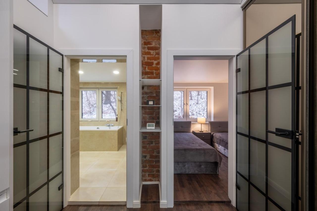Bravo Apartments Каунас Экстерьер фото